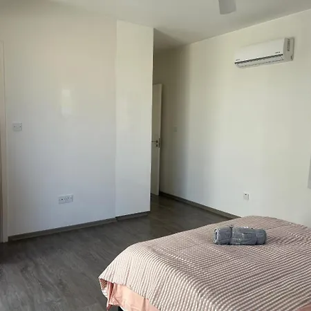 Вилла Cosy Townhouse In Chloraka